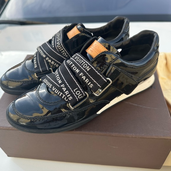 Authentic Louis Vuitton Sneakers- w/ box and dust bag - Picture 7 of 9